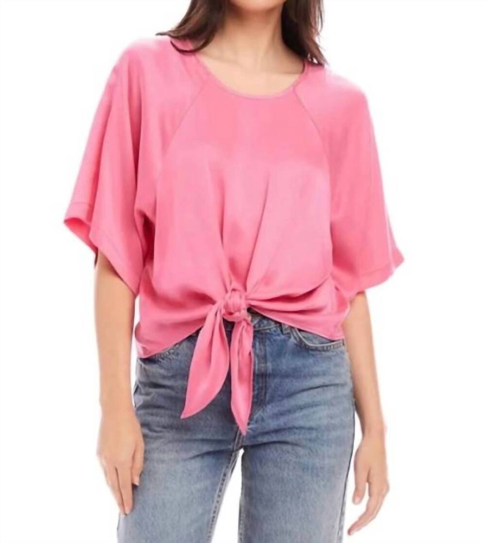 NEW FIFTEEN TWENTY tied elbow sleeves top - plus in pink